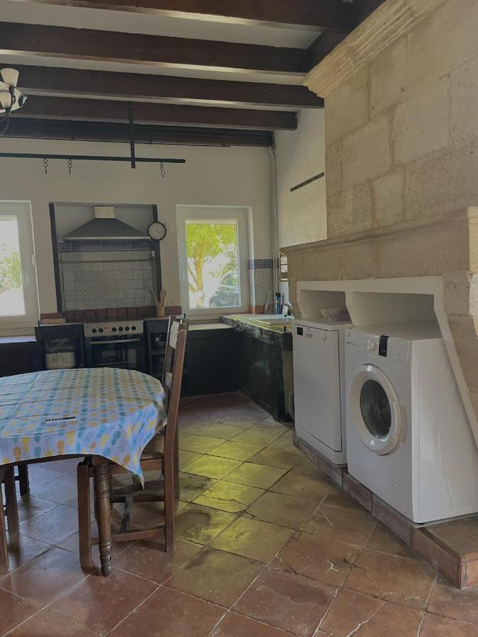 Maisonfamiliale Pugnac Exterior photo